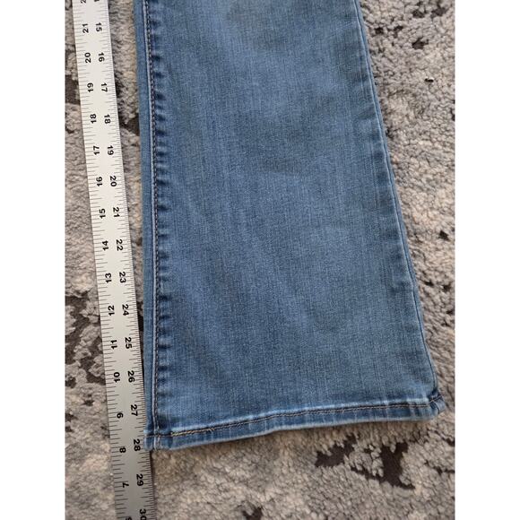 Denizen Levi's Mid Rise Bootcut Jeans - Size 8 Classic Western Streetwear - Picture 7 of 8
